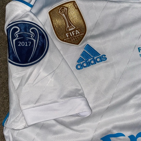 Real Madrid 2017-2018 Jersey retro - Ronaldo 7 - Picture 4 of 5